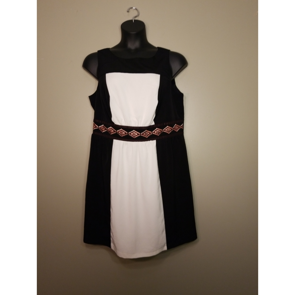 Lux II Plus Size Color Block Dress Size 16W